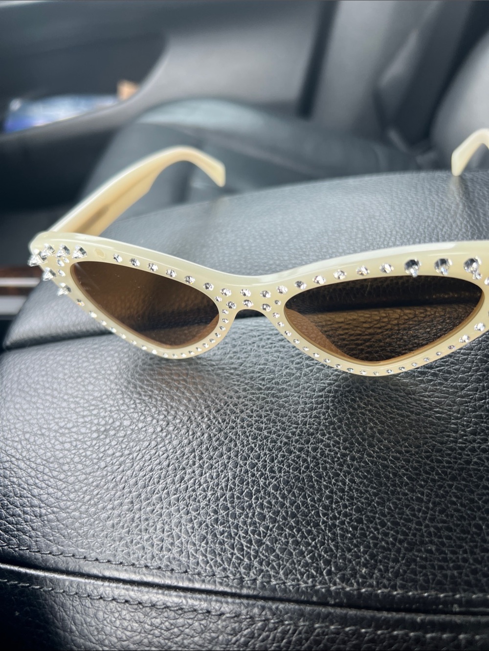Moschino Cream Cat-Eye Sunglasses with Rhinestones - Picture 5 of 5